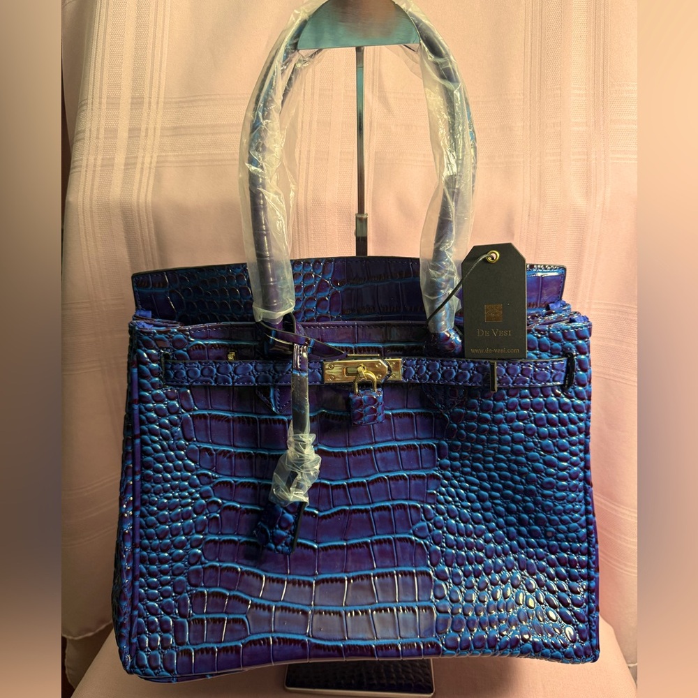 De Vesi Blue Crocodile Pattern Handbag